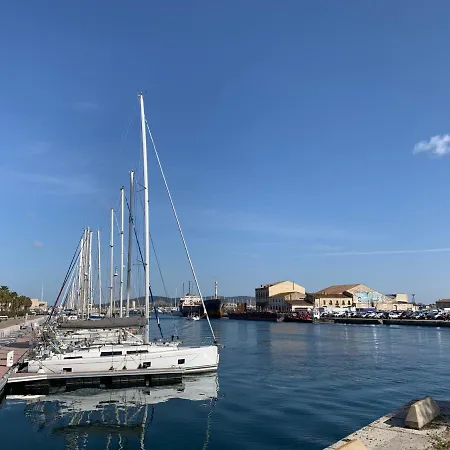 Sète, 1 Pièce, 4 Personnes - Fr-1-338-414 * Sète